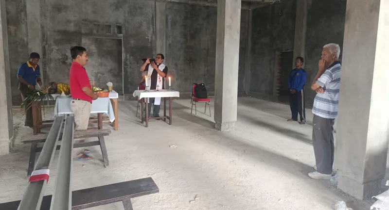 Mengucap Syukur Atas Atap Baru: Pemberkatan Penuwun Gedung Pastoran Gereja St. Yusup Baturetno